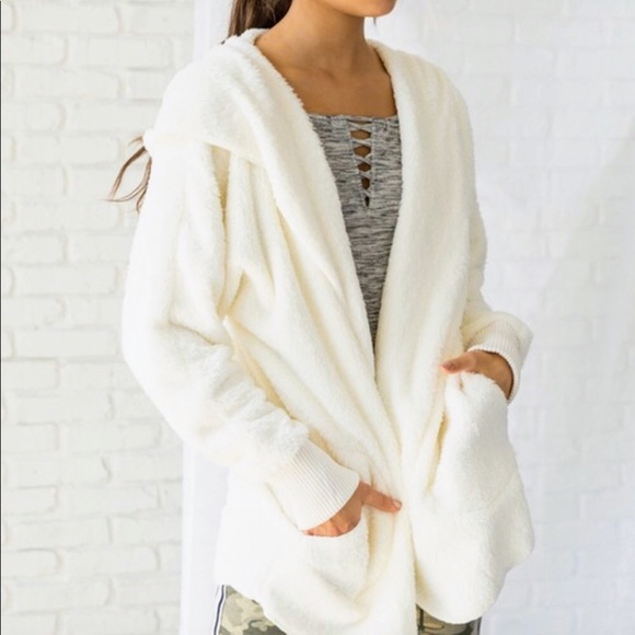 💥⬇️ NWT - WHITE Teddy Bear Fleece Cardigan Hoodie - Picture 2 of 8